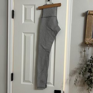 Lululemon size 4 women’s leggings. Excellent condition.